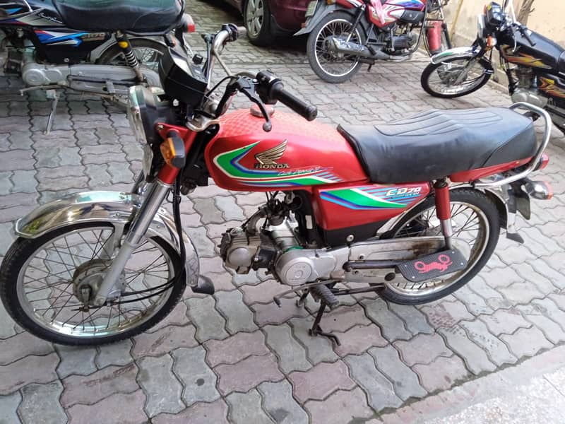 Honda CD 70 2016 4