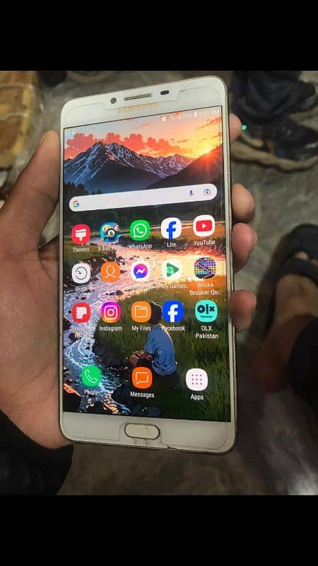 Samsung C9 pro 6/64 GB 1