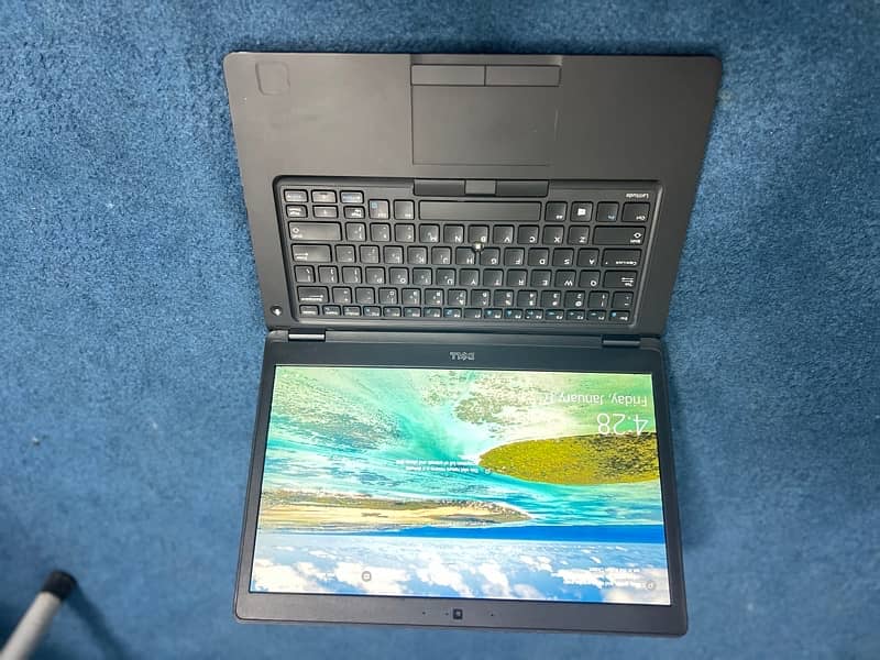 Dell Laptop with Touchscreen i5 6th Gen 1