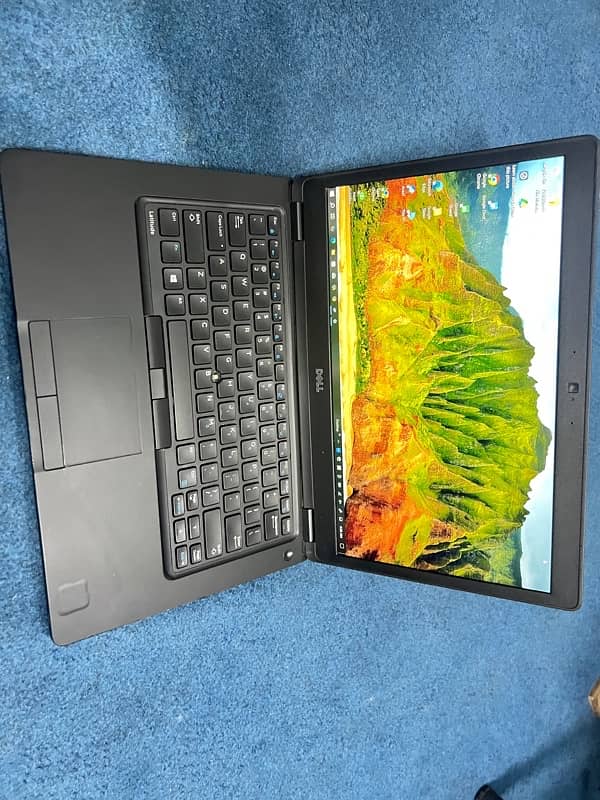 Dell Laptop with Touchscreen i5 6th Gen 7