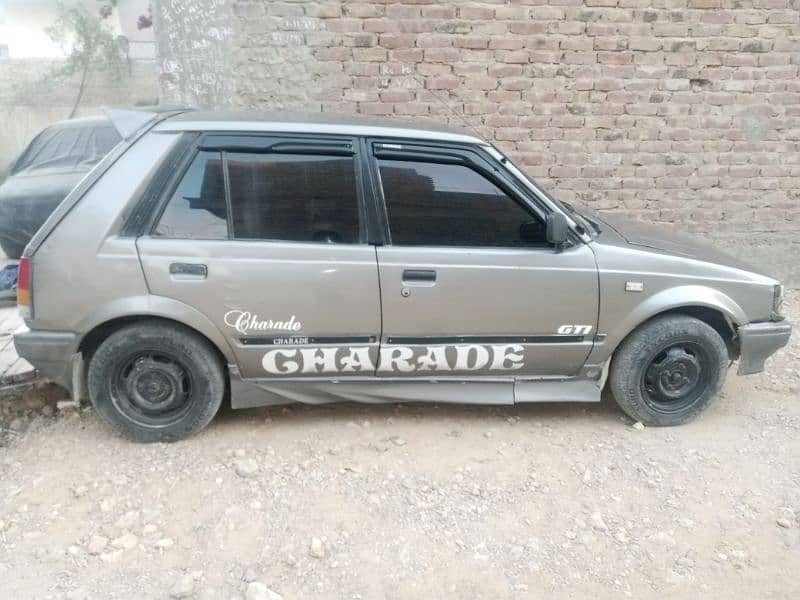 Daihatsu Charade 1986 2