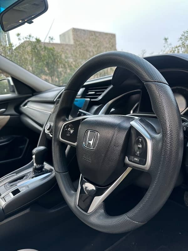 Honda Civic Oriel 2018 6