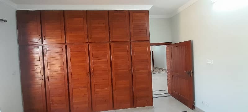 Upper Portion Sized 3200 Square Feet Is Available For rent In G-13/3 2