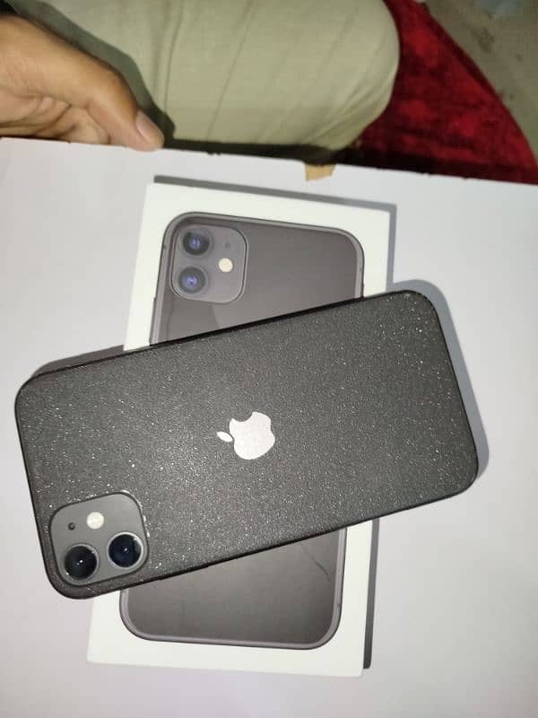 iPhone 11 jv 64 GB 10