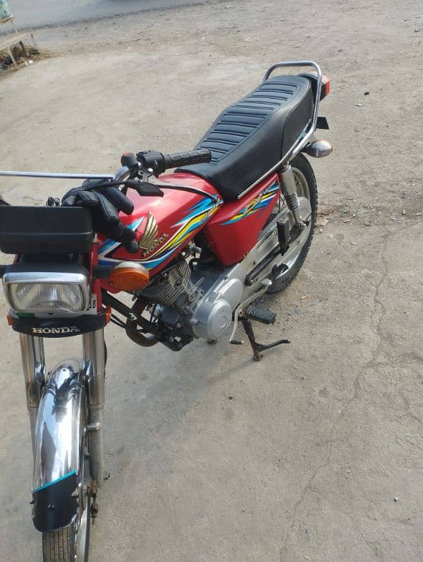 Honda 125 cc. 2018 model 0