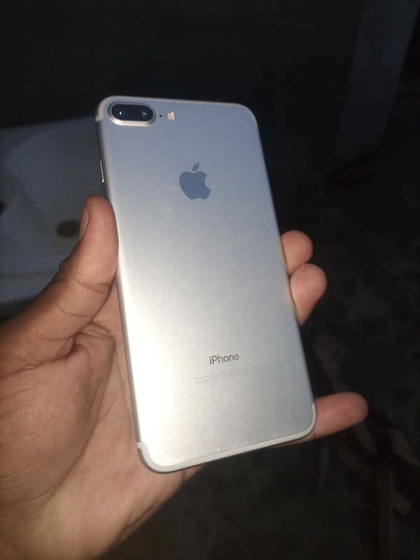 iphone 7 plus non pta urgent sale condition 10.10 just first glas brak 0