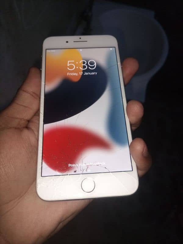 iphone 7 plus non pta urgent sale condition 10.10 just first glas brak 2