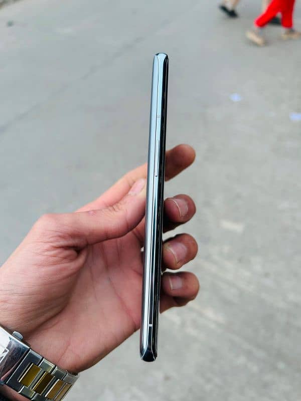 One Plus 9 Pro 3