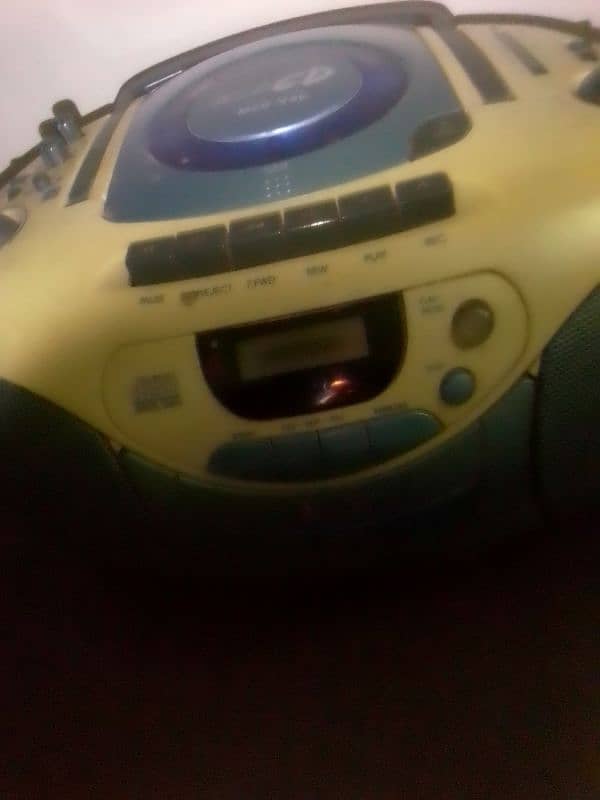 Sanyo CD DVD player 1