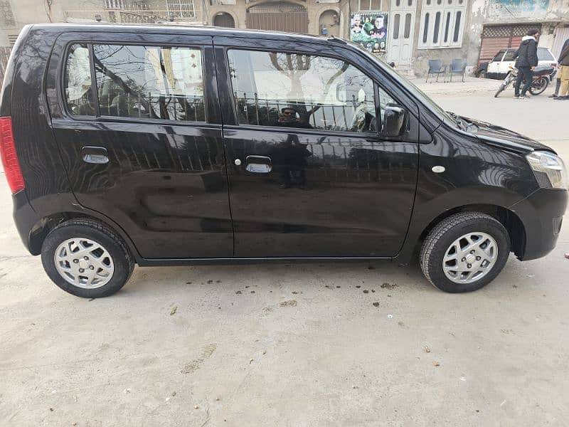 Suzuki Wagon R 2019 11