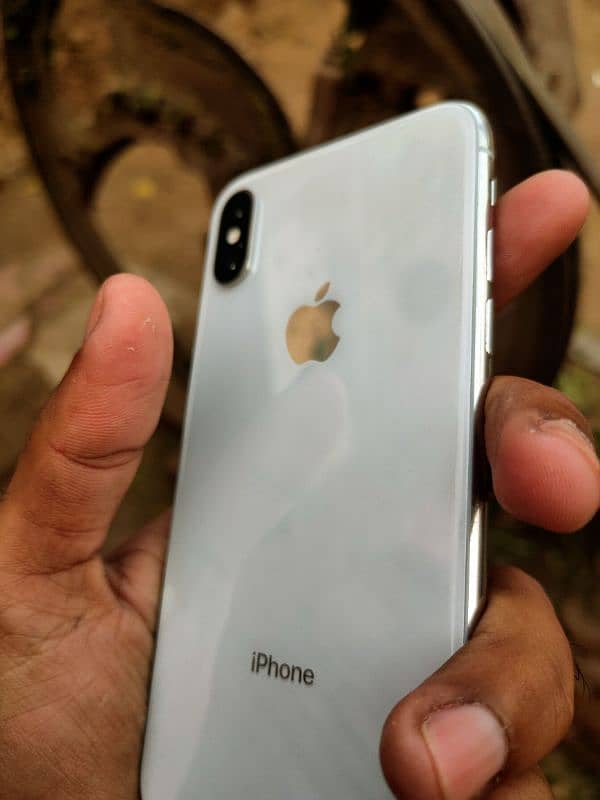 I Phone Xs 64gb Jv Face id Off hai Condition 10 by 10 E Sim Time Parda 6