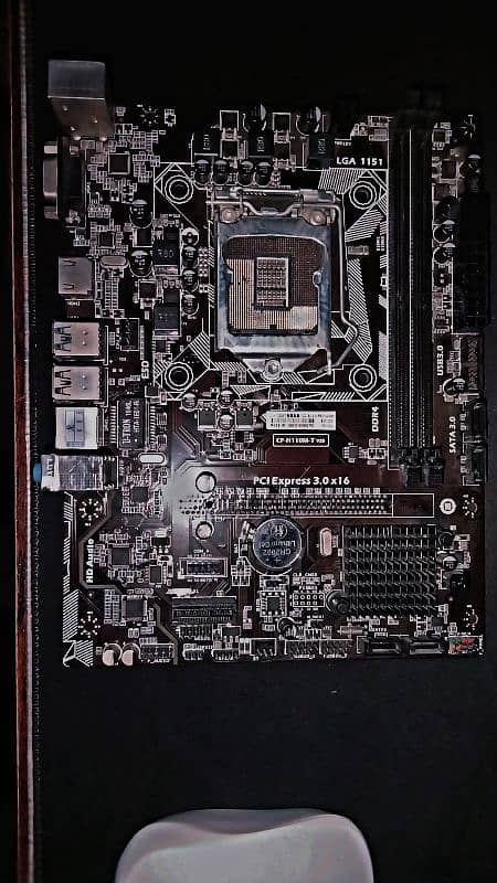 Dead motherboard 0