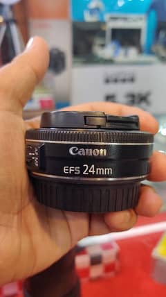 Canon EF-S 24mm f/2.8 STM Lens