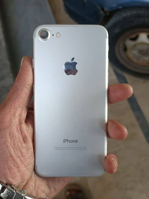 iPhone 7 128 GB non PTA good battery timing 03133365941 1