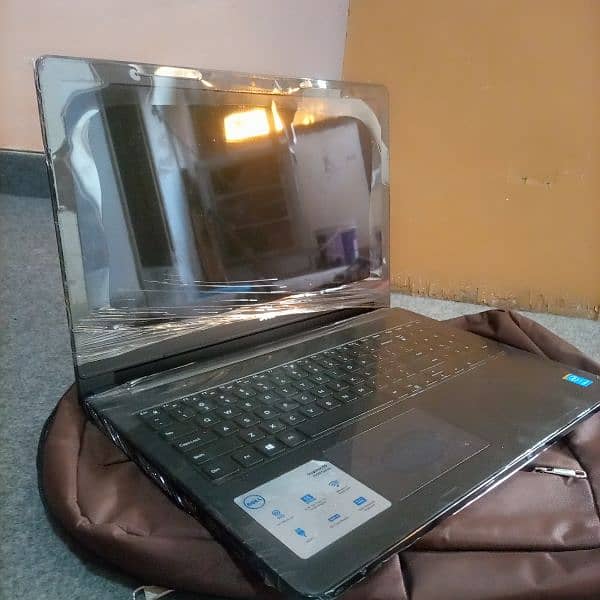 Dell Inspiron Touch Screen, Core i3, 5th Generation For Sale 1