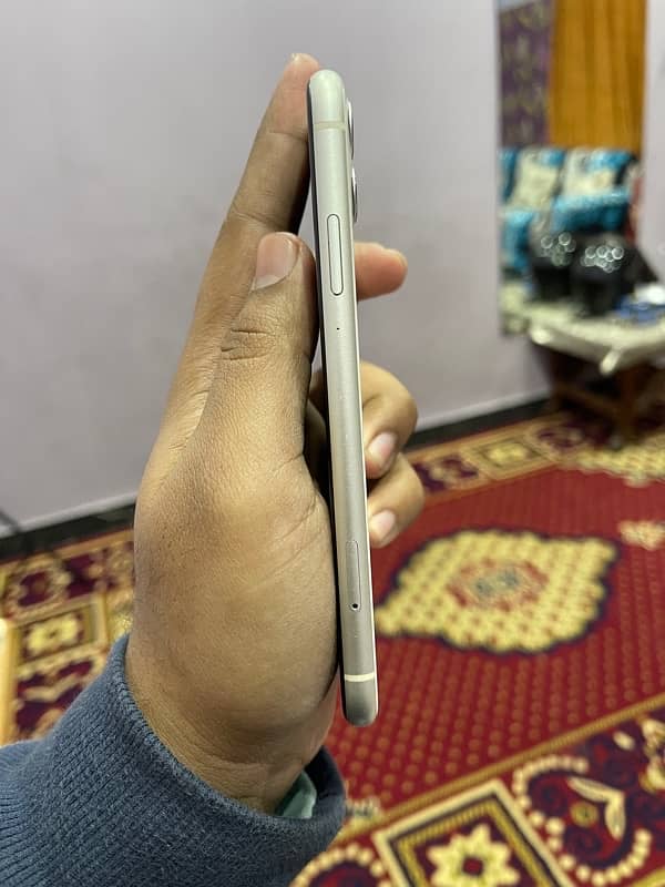 IPhone 11 64 gb 1