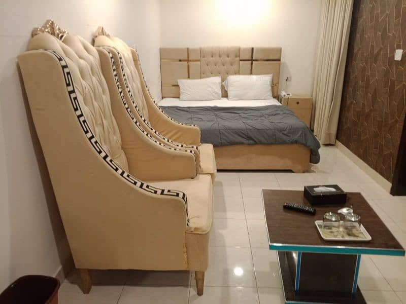 Gulberg Royal Fort Executive Hotel Daily Monthly basis Rent 2