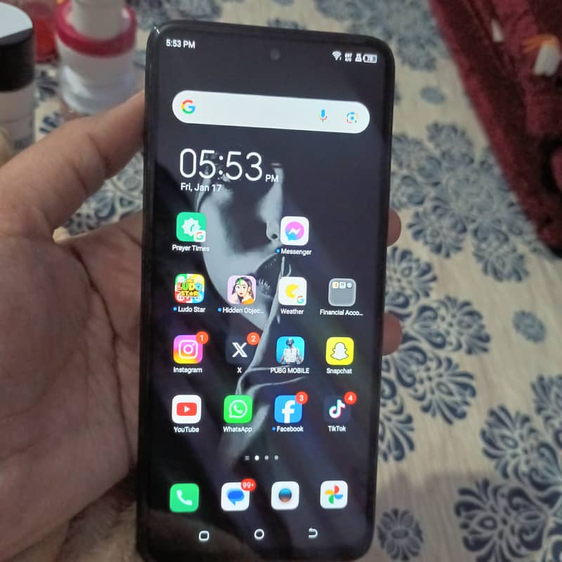 Tecno Camon 18P 8/128 GB 3