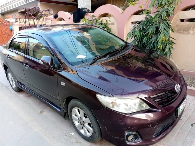 Toyota Corolla Altis 1.6 sun roof 2012 13