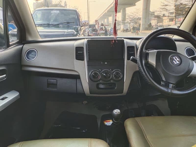 Suzuki Wagon R 2018 11