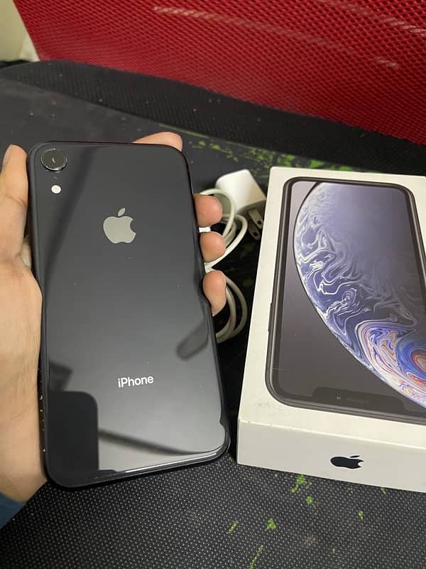 IPHONE XR 128GB DUAL PTA APPROVED With Box Charger 3