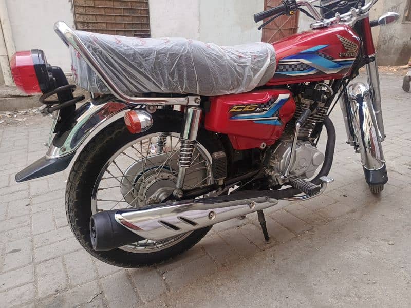 Honda Cg 125 20241 month ki h new condiction ganion 1 owner seld enjon 3