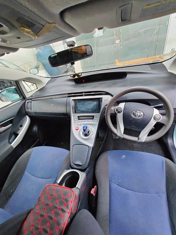 Toyota Prius 2012 7