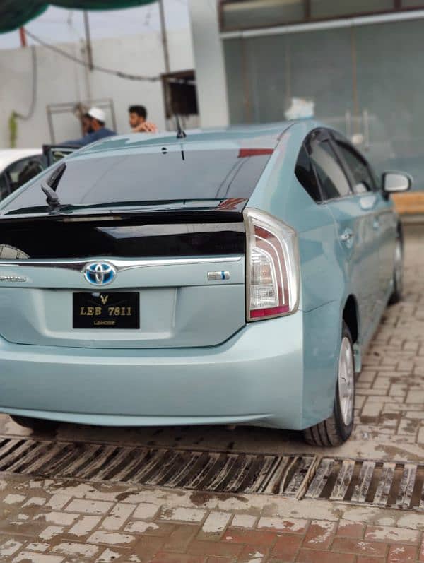 Toyota Prius 2012 12