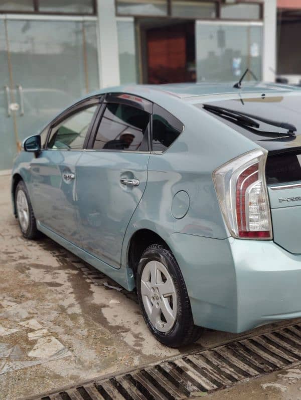 Toyota Prius 2012 18