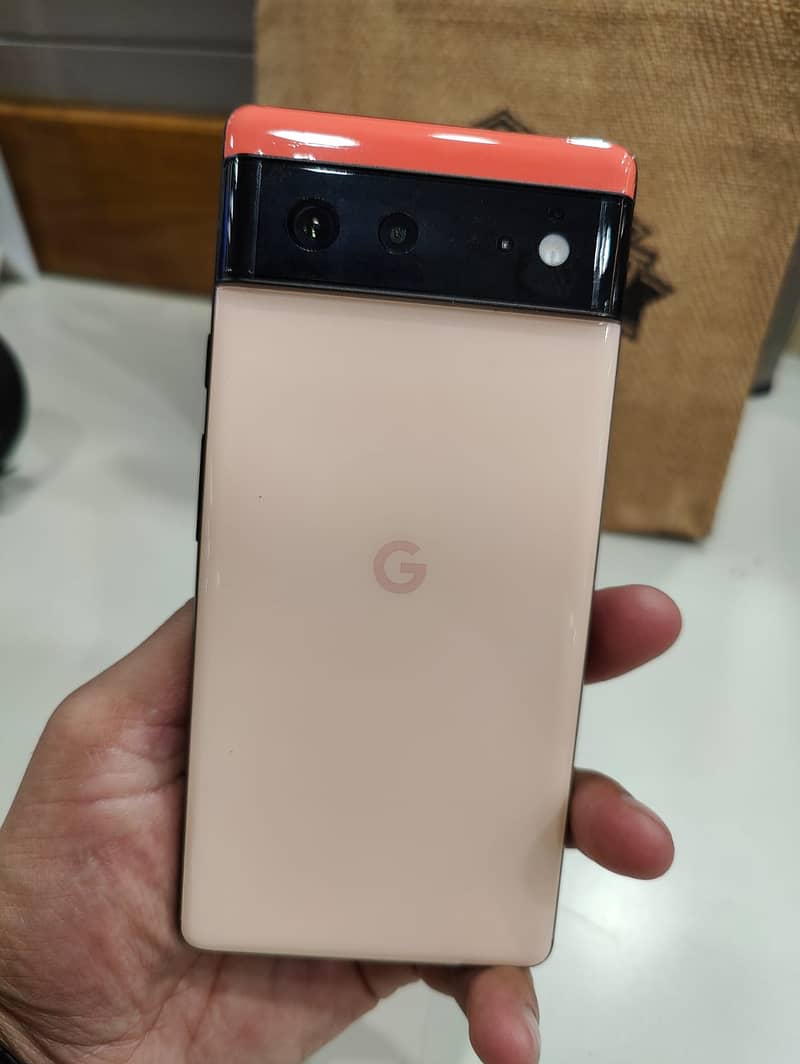 Google Pixel 6 (8+128) 6