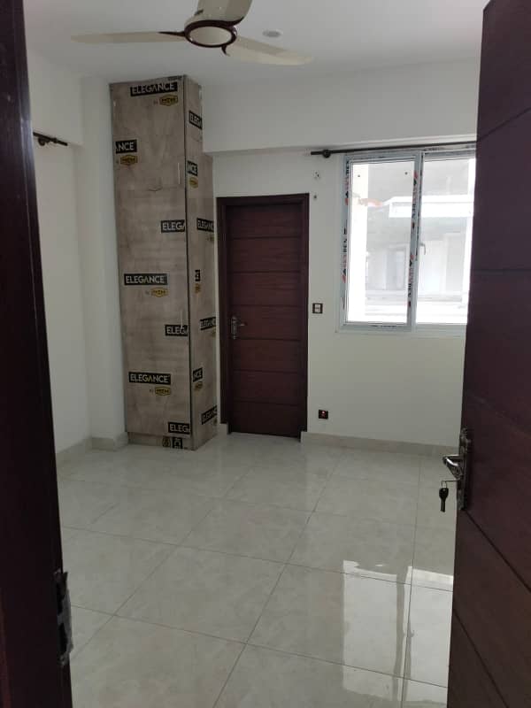 3 Bed Room Apartment Available for Rent In Overseas Block 16 2