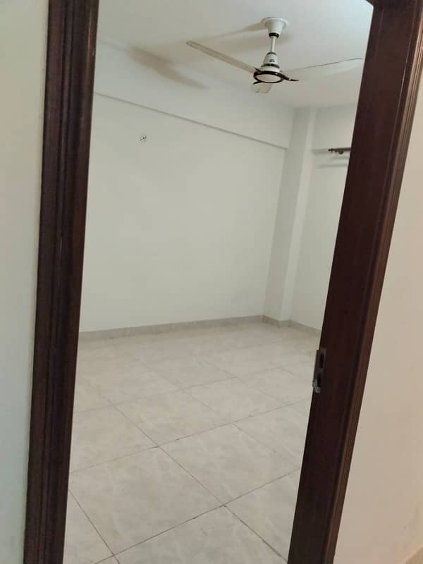 3 Bed Room Apartment Available for Rent In Overseas Block 16 14