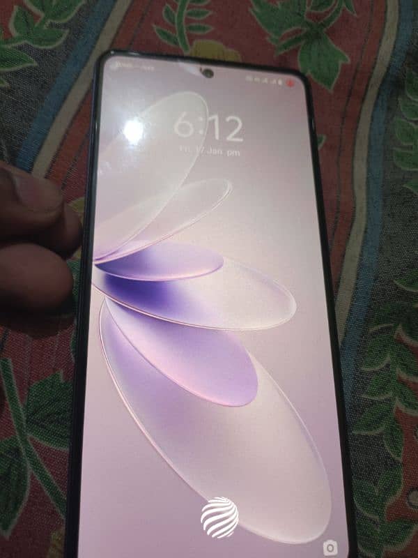 vivo v27e condition 9/10 with complete box 6