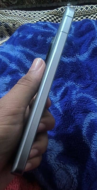 Aquos R7 h Original phone no open no repair Panel damaged 12/256 non 1