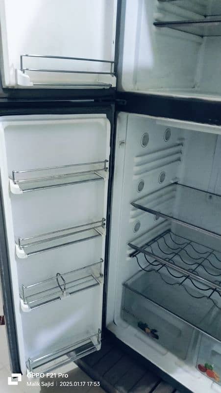 Dawlance Fridge Double Door DFD-900 4