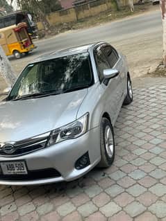 Toyota Corolla Axio 2012