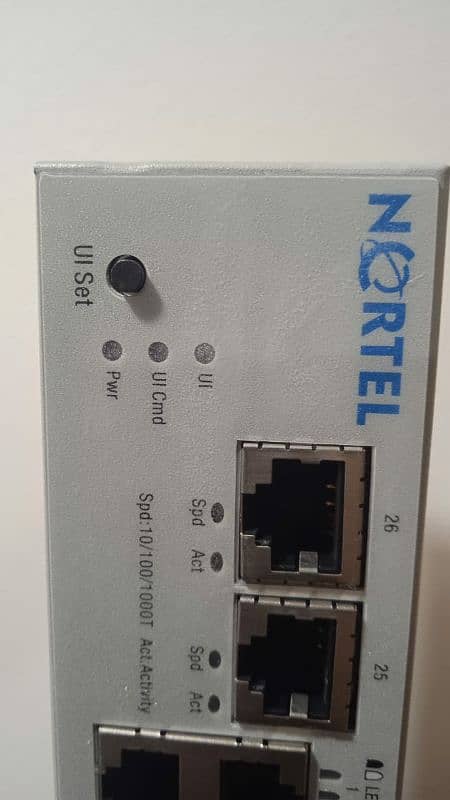 Nortel 325-24G Ethernet switch 1