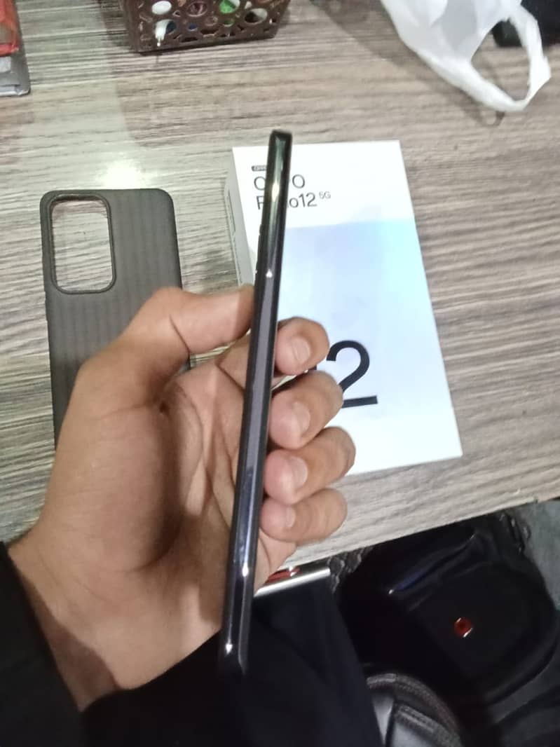 Oppo Reno 12 5g 3