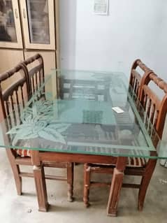 dinning table slightly used