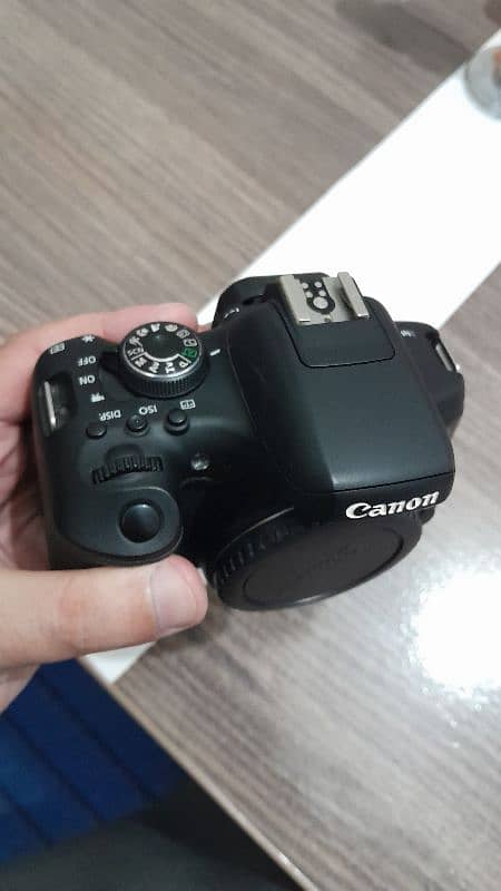 Canon 750d with Stm lens 18-55 and box accessories 5