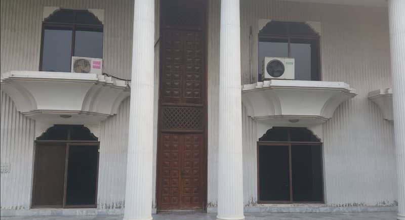 House Of 2 Kanal Is Available For Sale In Model Town, Model Town 4