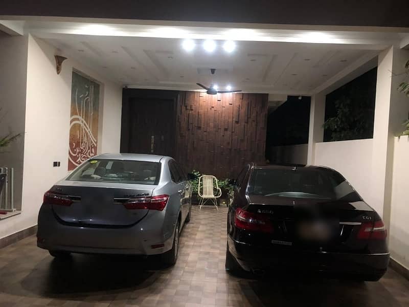 A Palatial Residence For Sale In Model Town 18