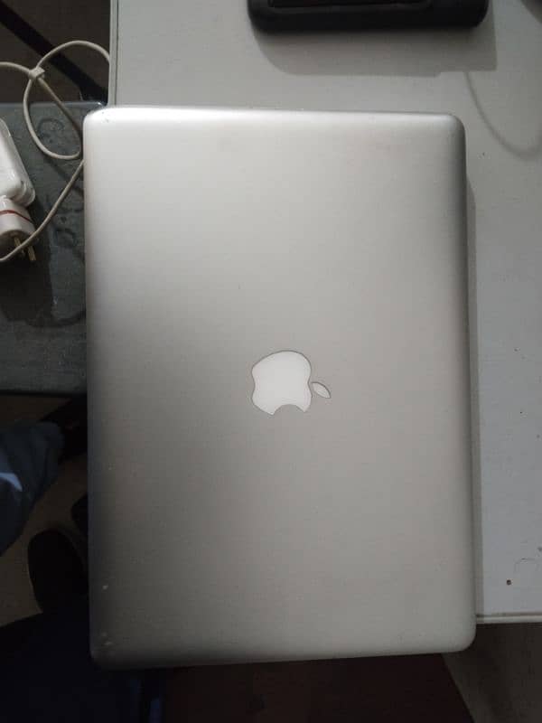 Mac book pro core i5 2nd generation 0