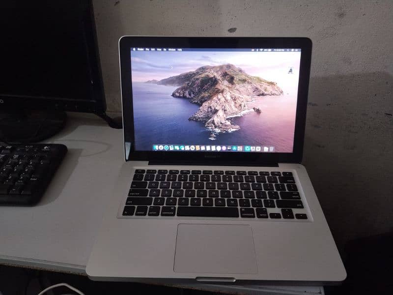 Mac book pro core i5 2nd generation 3