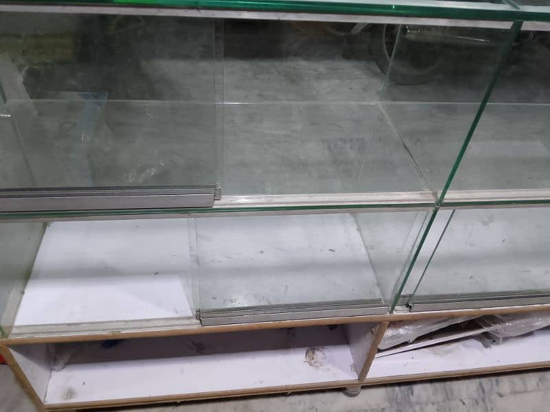 Glass counters 6