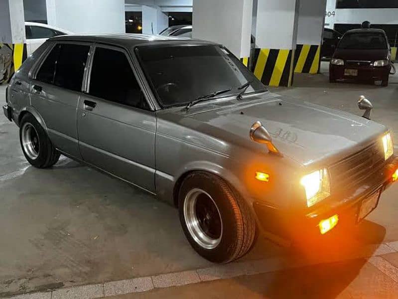 Toyota Starlet 2