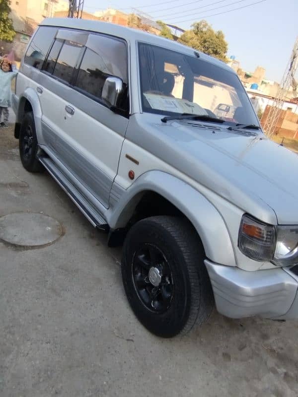 Mitsubishi Pajero 1995 1