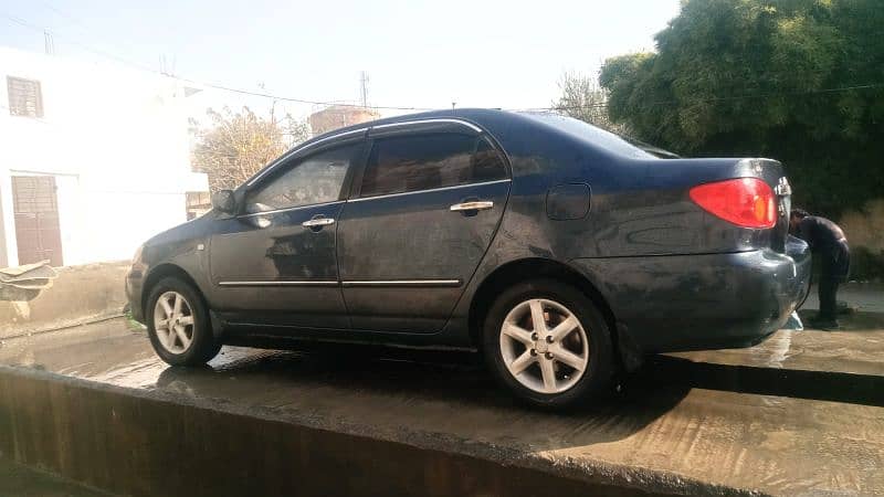 Toyota Corolla GLI 2004 3