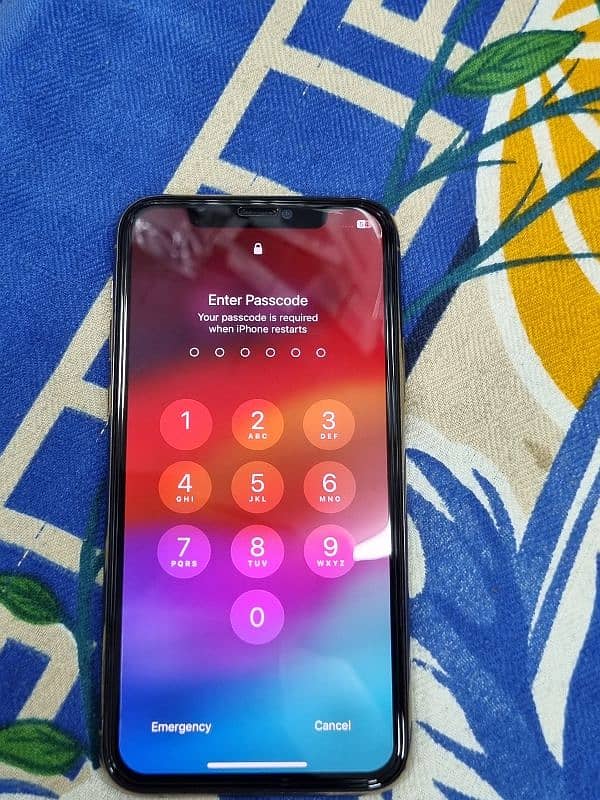 IPHONE 11 PRO JV 4