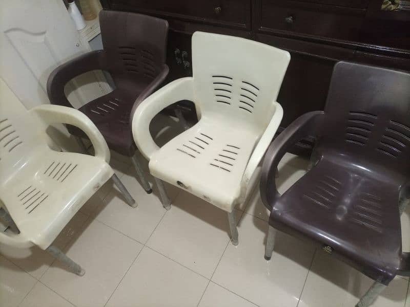 Chairs (qty 4) 3